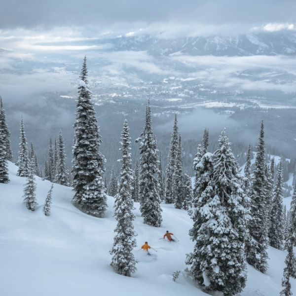Two skiers at Fernie Alpine Resort