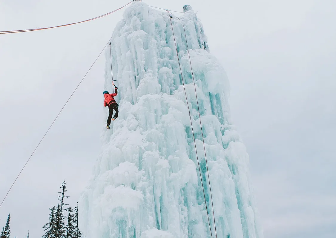 Escalada en hielo en Big White Ski Resort en Okanagan