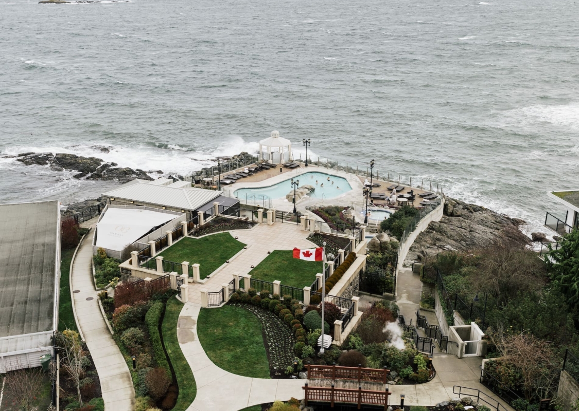 Vista aérea del Oak Bay Beach Hotel