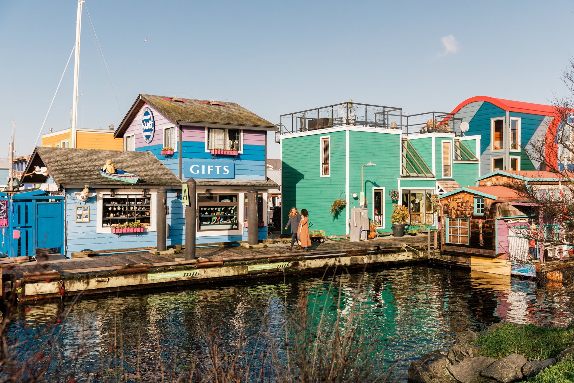 People walking along Fisherman's Wharf in Victoria| Jordan Dyck