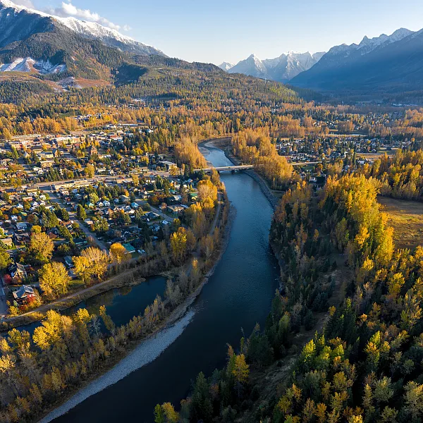 Fernie in Fall | @anatoletuzlak