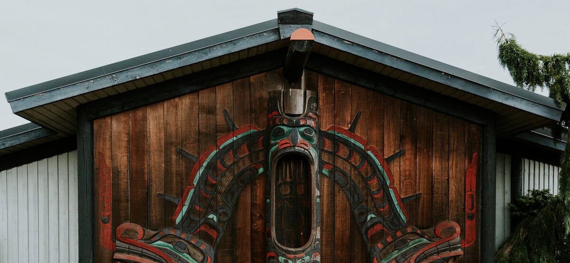 View of the design you see from the road of I-Hos Gallery | Indigenous Tourism BC/Kimberley Kufaas