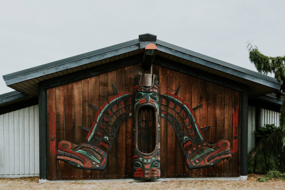 View of the design you see from the road of I-Hos Gallery | Indigenous Tourism BC/Kimberley Kufaas