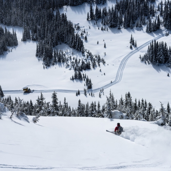 Ein Einblick in das Gelände von Skeena Cat Skiing