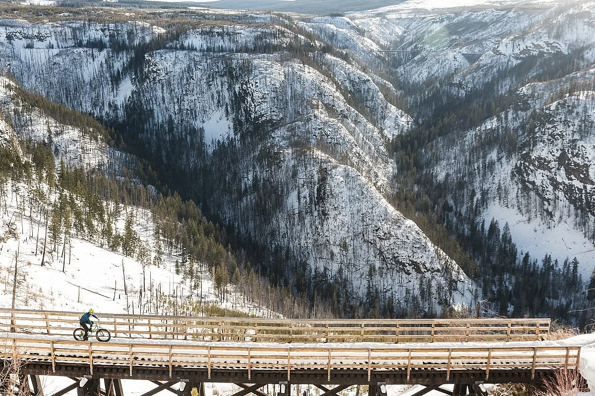Fatbiken entlang des Kettle Valley Rail Trail in der Thompson Okanagan