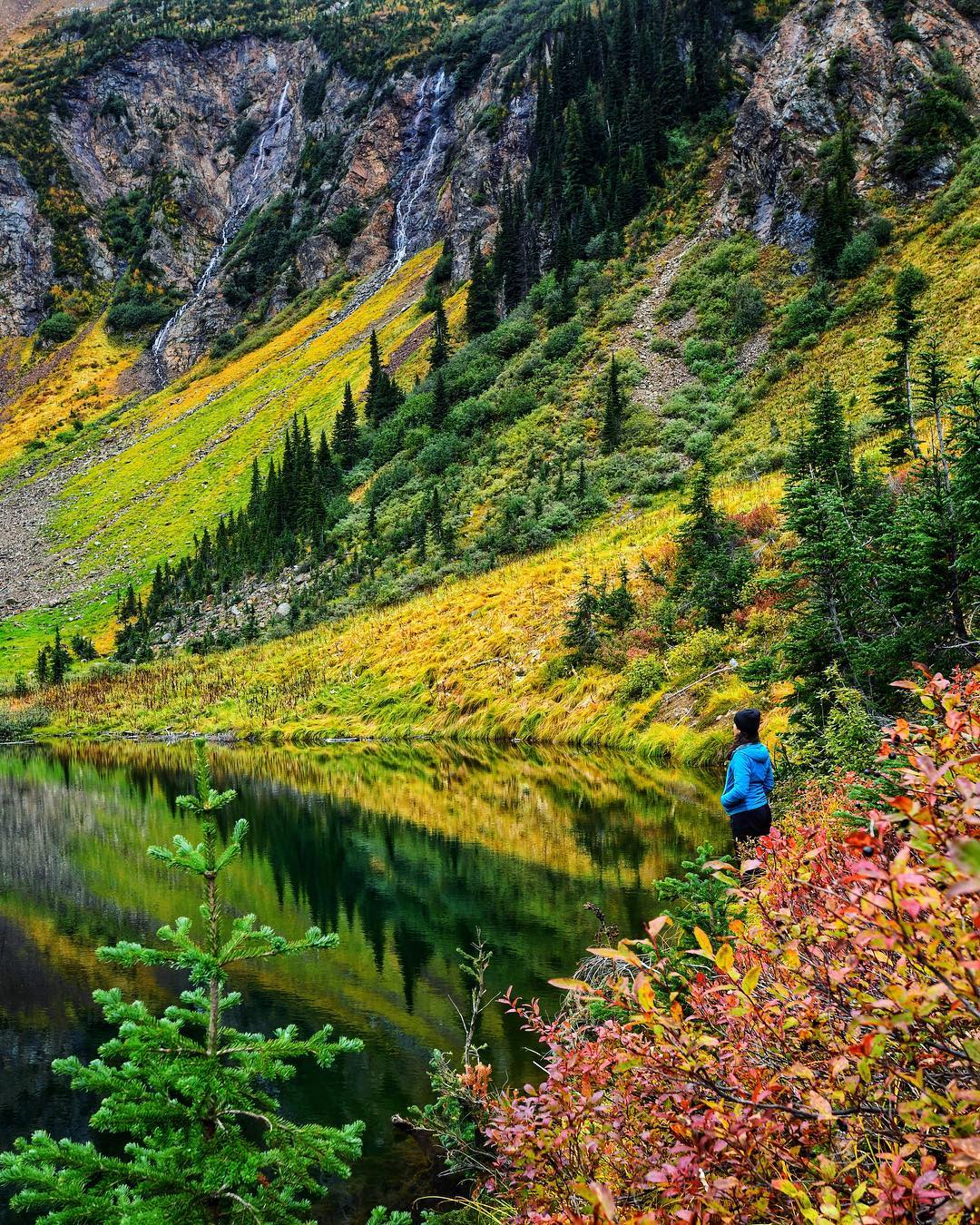 Crooked Lake Resort | @michaelbednarphotograph