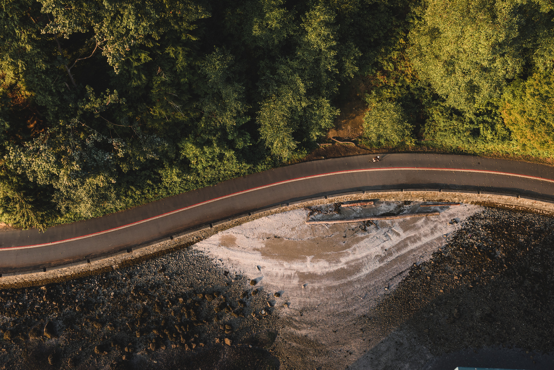 Stanley Park Seawall, Kezia Nathe