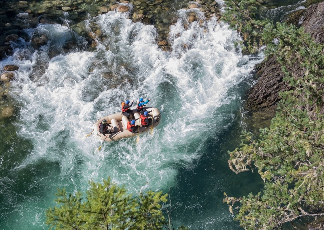 Rafting en el río Nahatlatch con REO Rafting, Glamping &amp; Yoga Resort