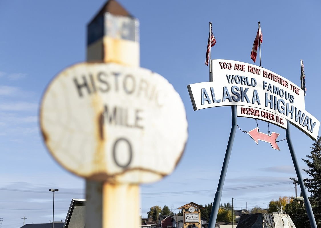 View of a mile 0 sign