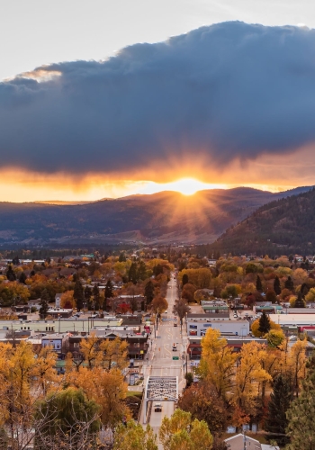 Autumn sunset over the town of Grand Forks