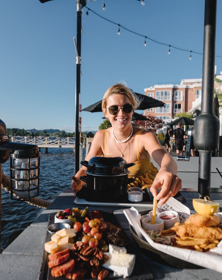 Dining on the boardwalk at Hotel Eldorado