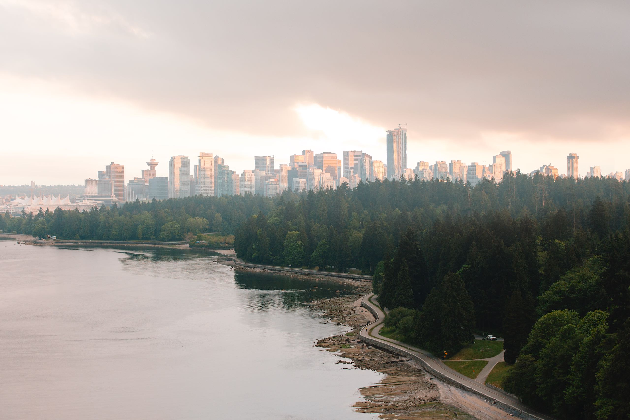 Stanley Park, seawall and Vancouver skyline from Lions Gate bridge