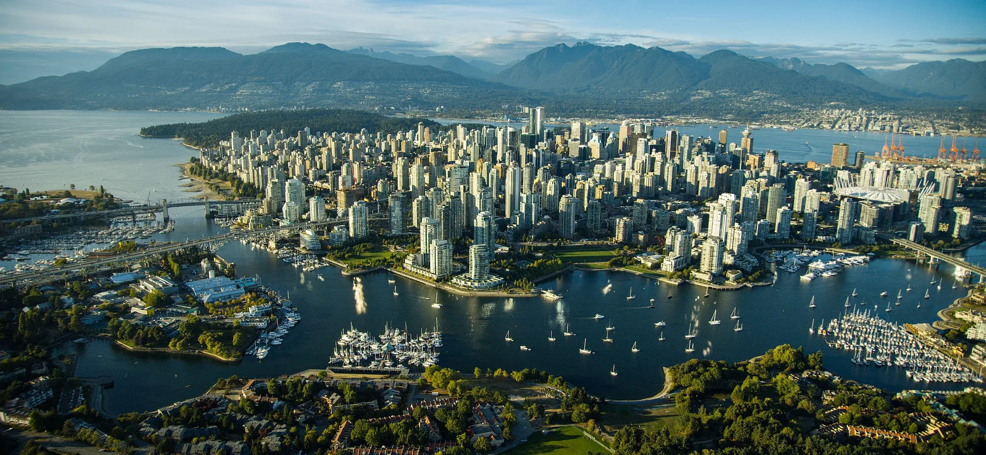 Vistas aéreas de la ciudad y el centro