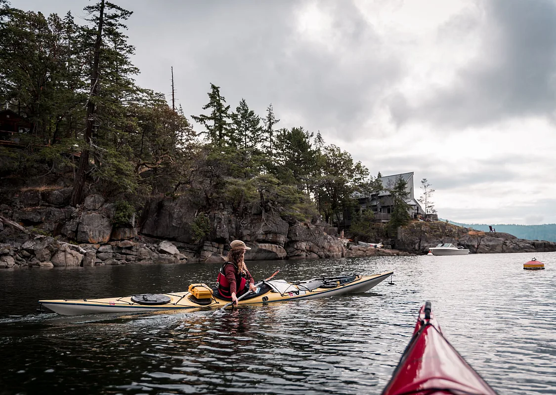 Aufgenommen auf einer geführten Tour mit Halfmoon Sea Kayaks