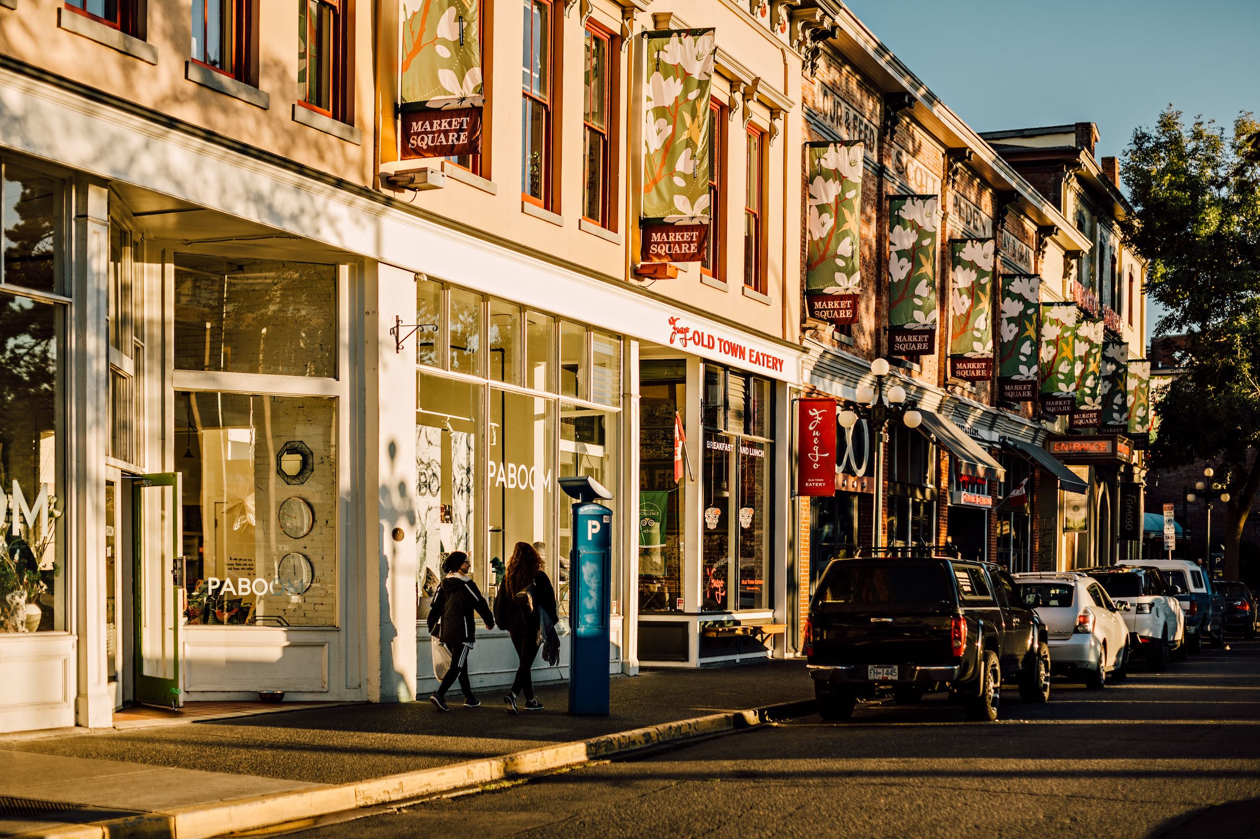 People in Downtown Victoria shopping