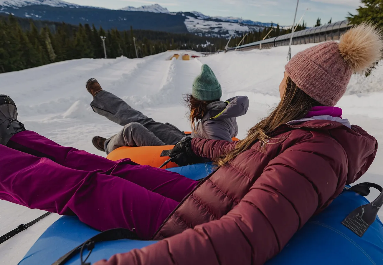 Tubing en Mount Washington Alpine Resort en la isla de Vancouver.