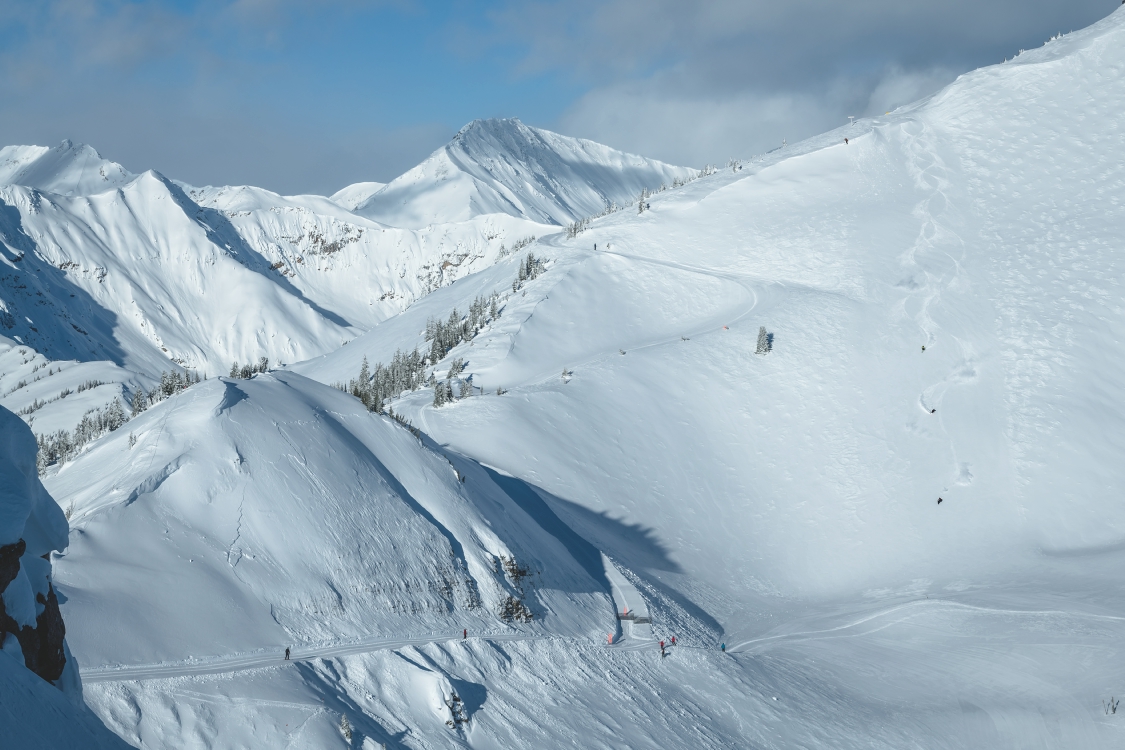 Skiing Kicking Horse Resort