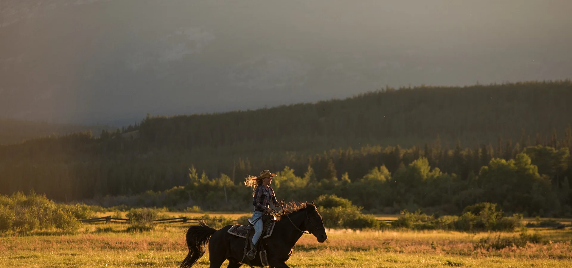 Paseos a caballo en Terra Nostra Guest Ranch