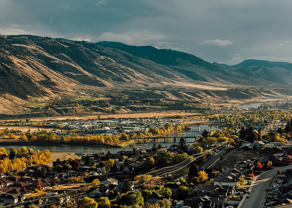 Downtown Kamloops, direkt an der Columbia Street, am Scenic Lookout beim Panorama Inn.