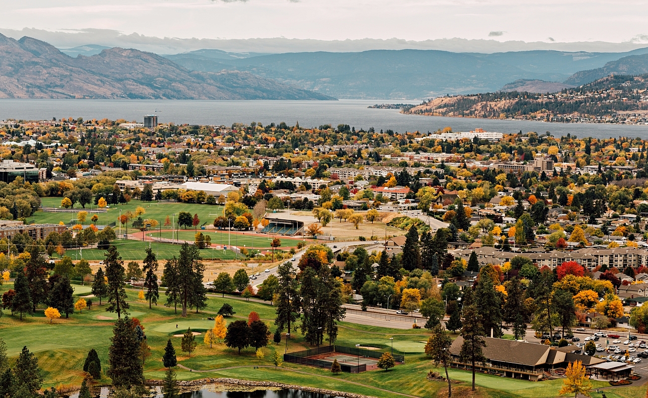 The view from Dilworth Mountain Park overlooking Kelowna