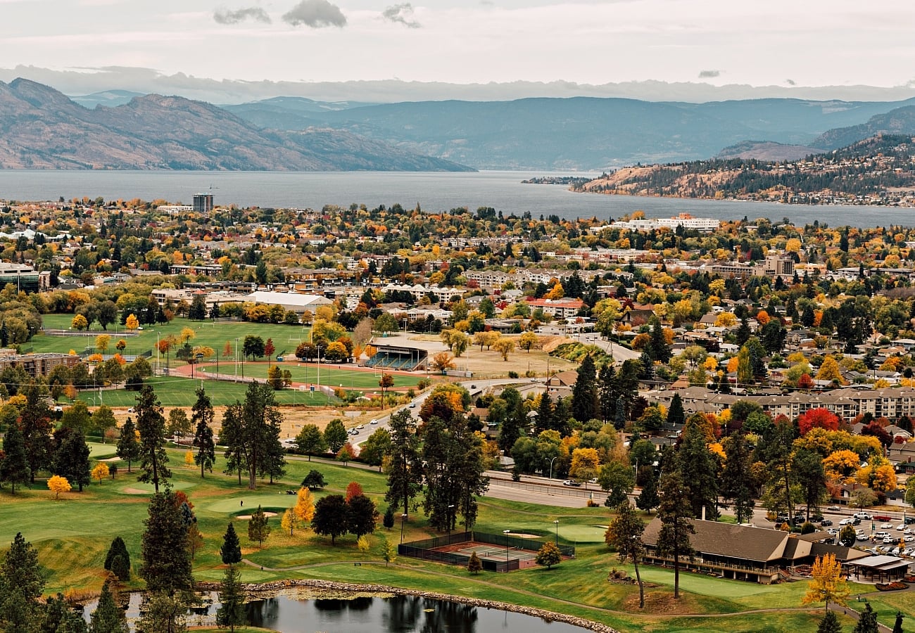 The view from Dilworth Mountain Park overlooking Kelowna