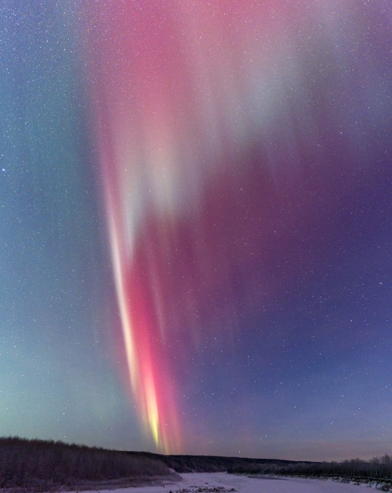 Northern lights skyline in Fort Nelson.