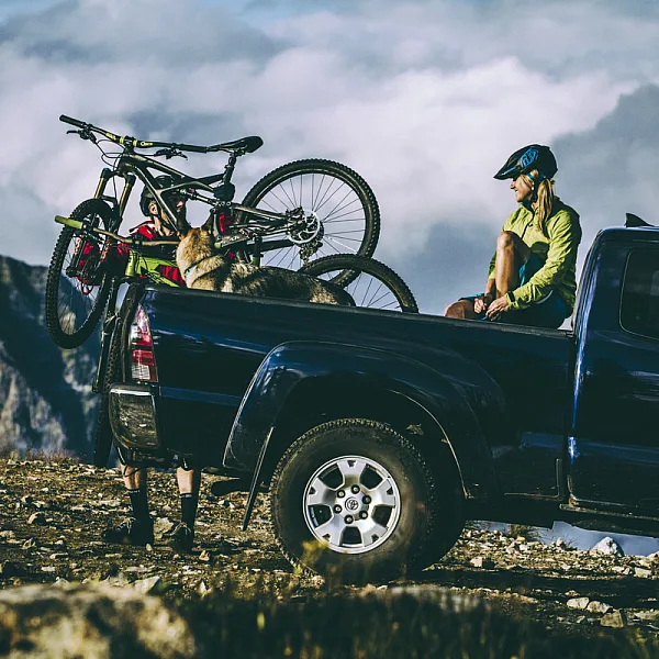 Mountain biking on the Monashee Mountains
