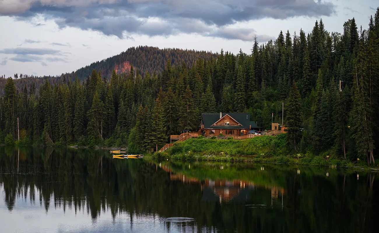 The lakeshore cabins and restaurant at the Lac des Roches Resort in Lone Butte.