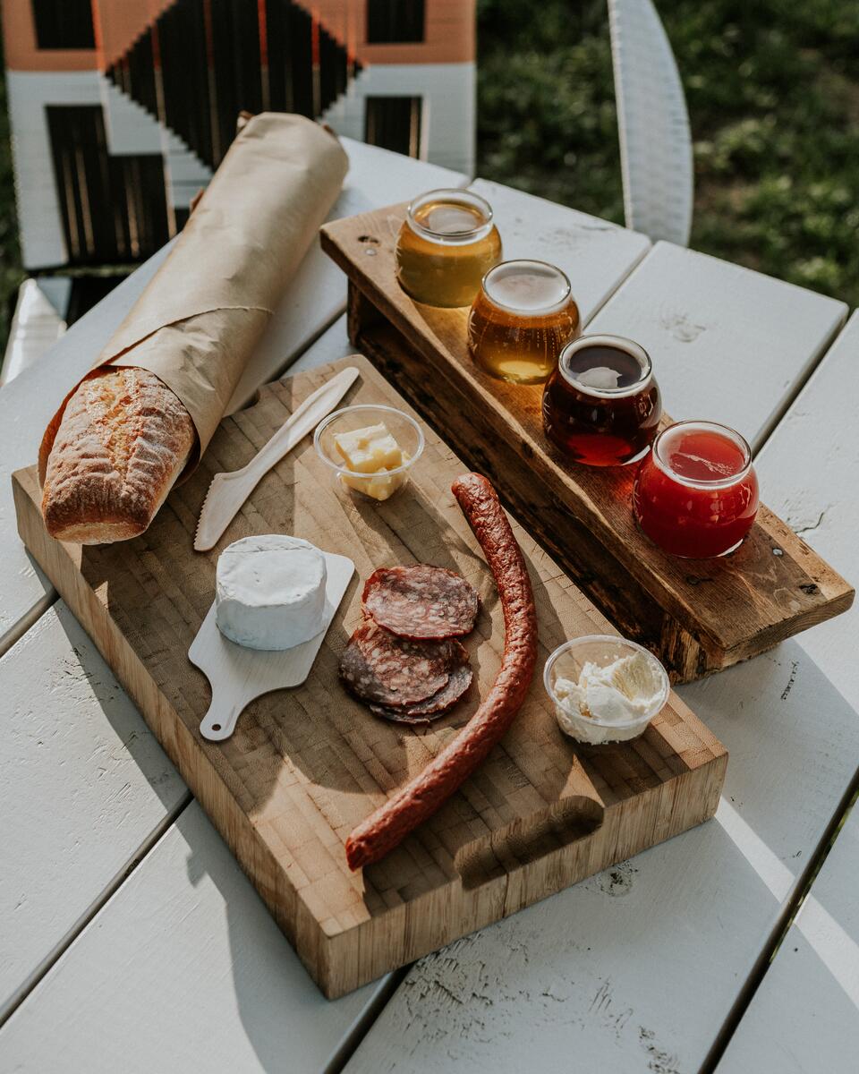 Embutidos y degustación de cervezas en Locality Brewing