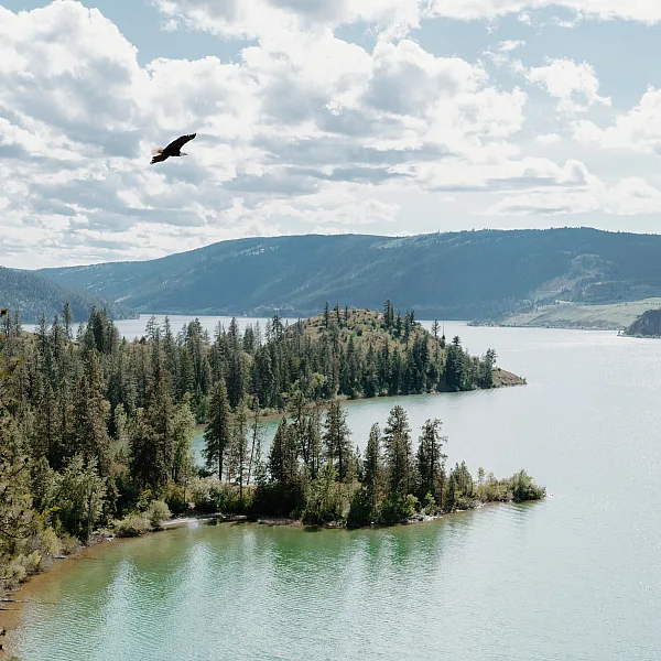 Lago Kalamalke, vista aérea, lago azul