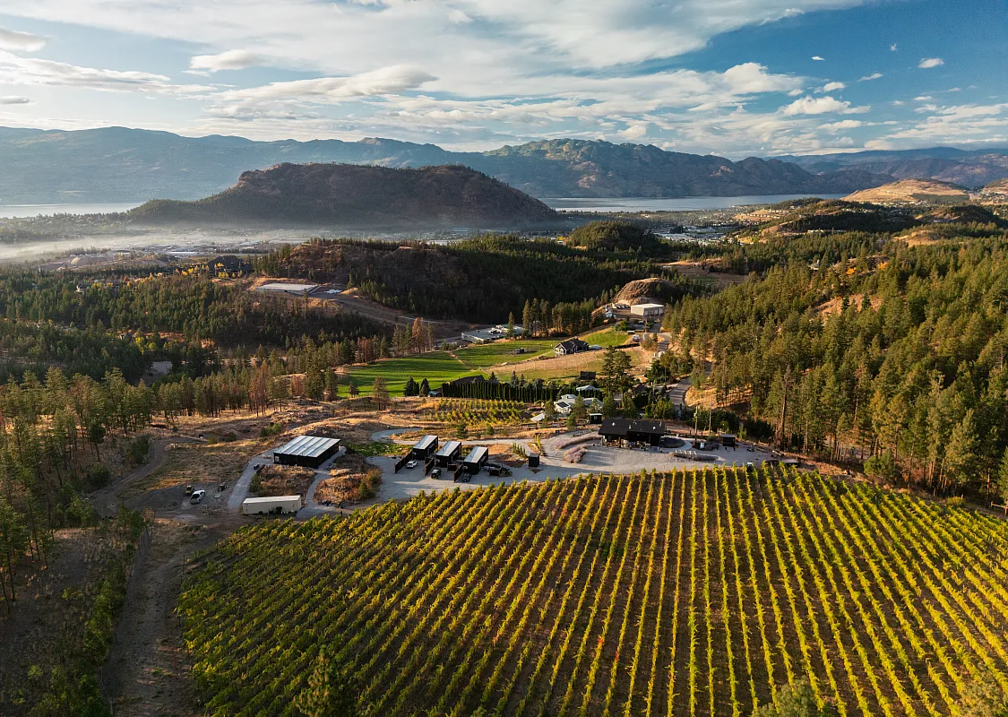 Bodega especializada, empresa de propiedad indígena. Turismo Indígena de Columbia Británica