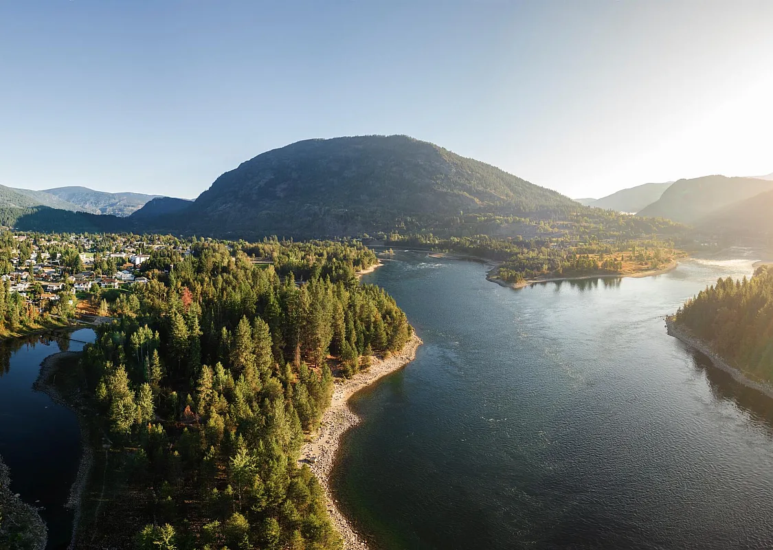 Zuckerberg Island and the Columbia River.