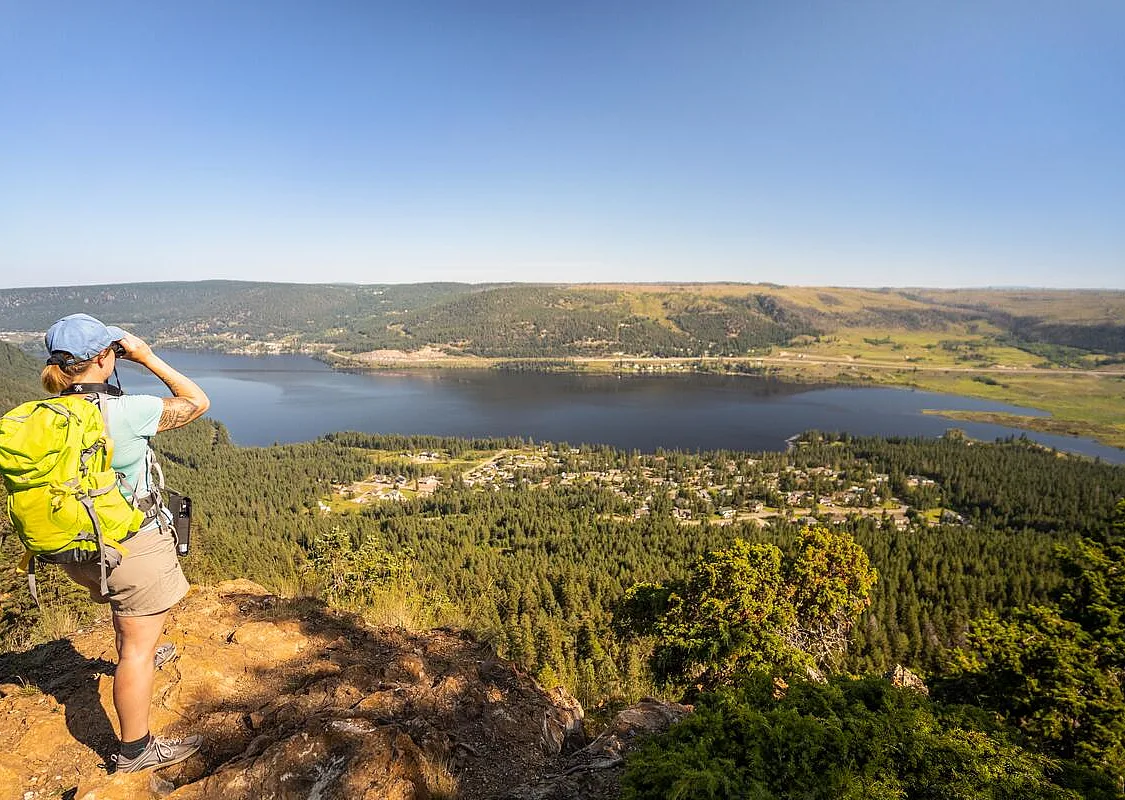 Russet Bluff hike viewpoint in Williams Lake