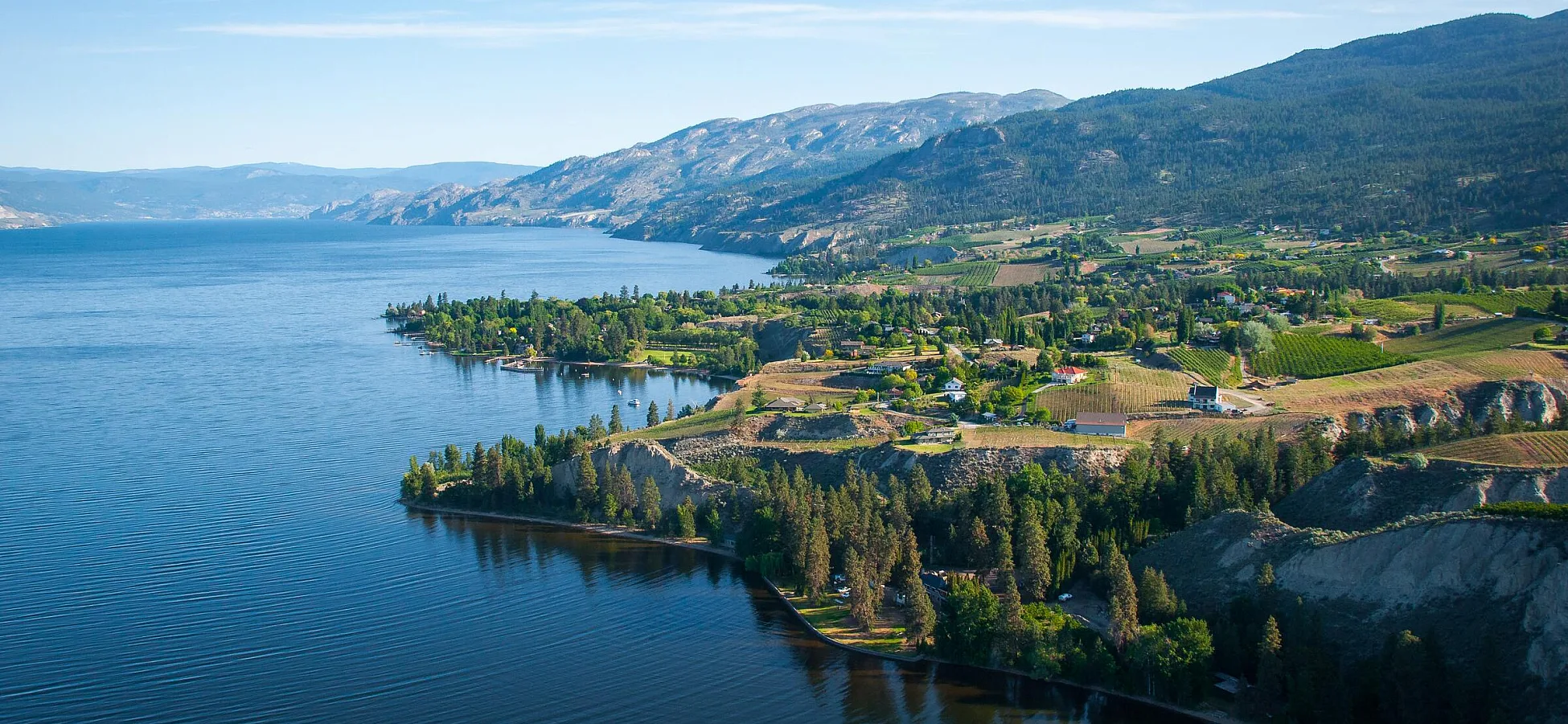 Ein Blick auf die Naramata Bench am Okanagan-See in der Nähe von Penticton.